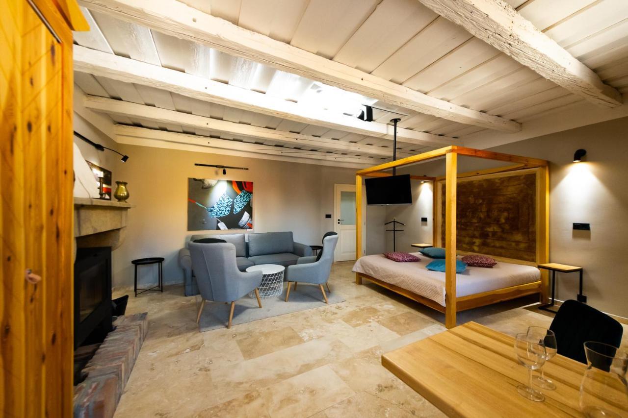 Hotel Desatero Mikulov Esterno foto