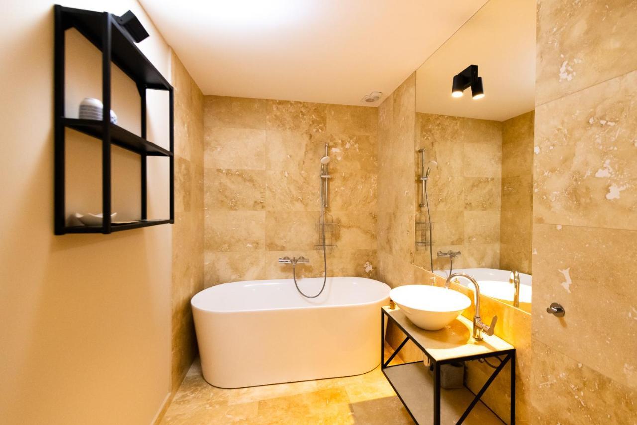 Hotel Desatero Mikulov Esterno foto
